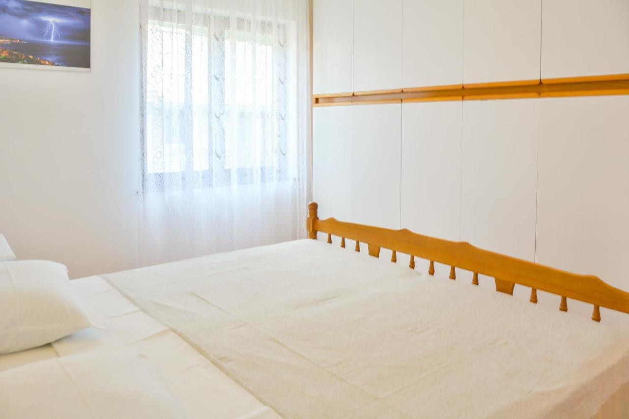 Apartman Gabrijela Сень Екстер'єр фото